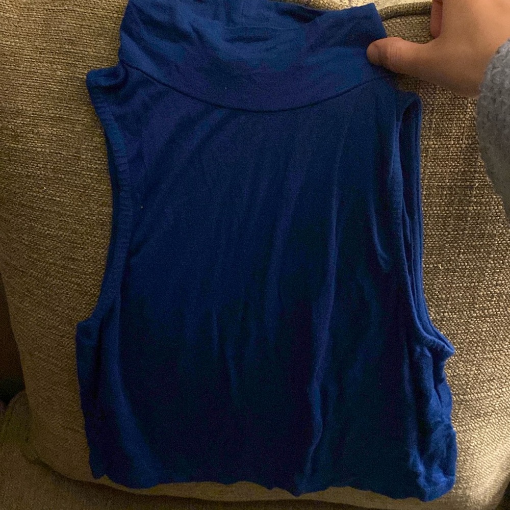 Dark/royal blue crop top from Wet Seal. Size Large